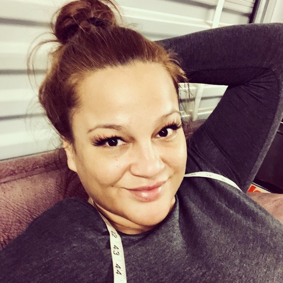 Meet your Posher, Ashley - Picture 3 of 5